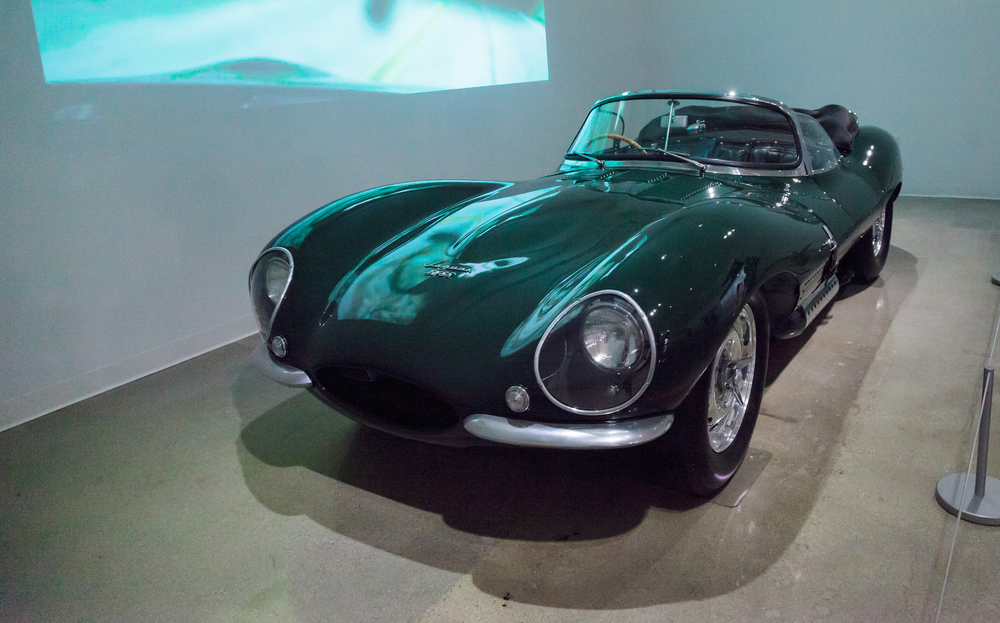 jaguar_xkss_002