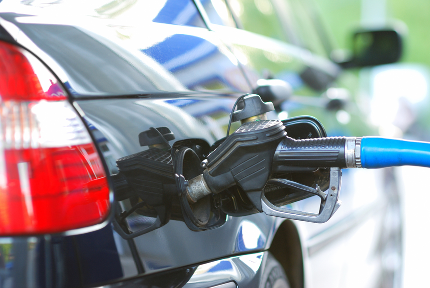 Llenar el tanque de gasolina