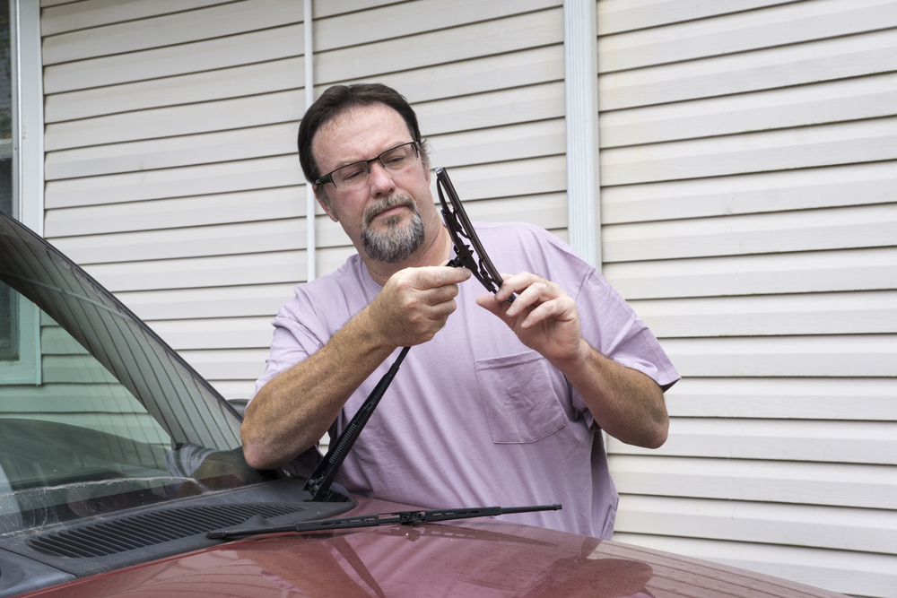 check-or-replace-windshield-wipers-before-road-trip