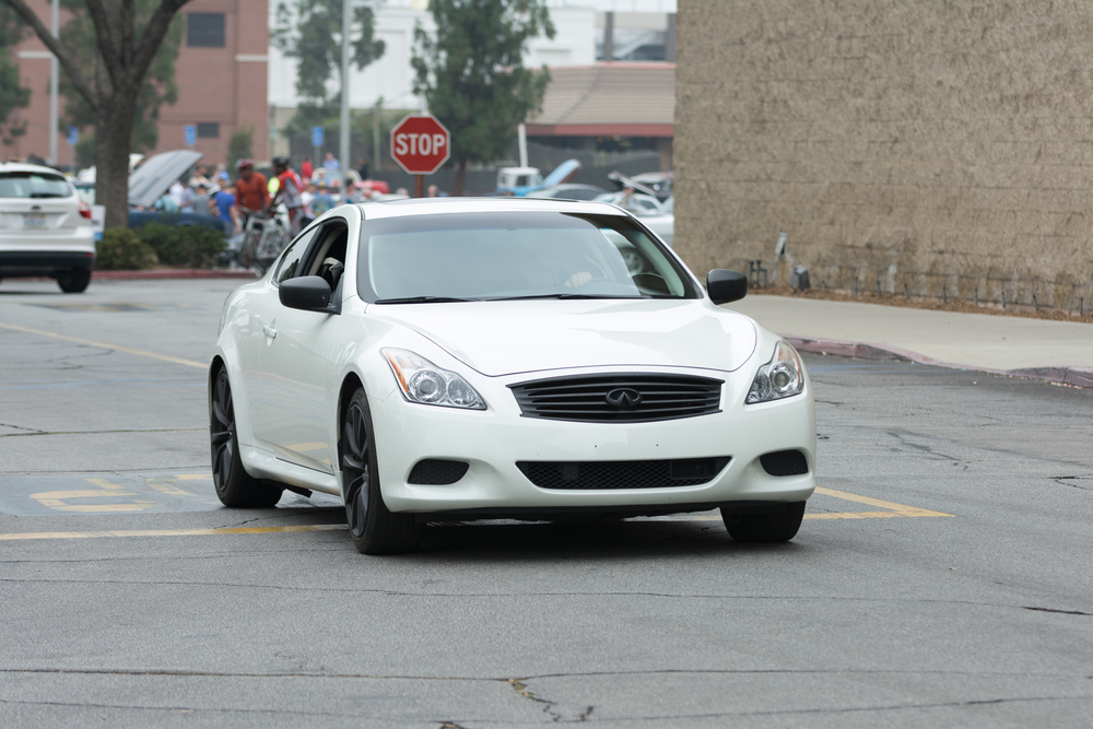 Infiniti-G35 ar on display