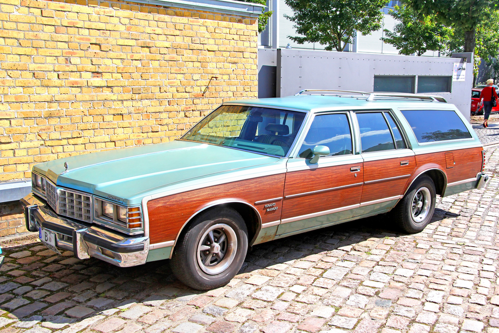American full-size station wagon Pontiac Grand Safari in the museum of vintage cars Classic Remise.