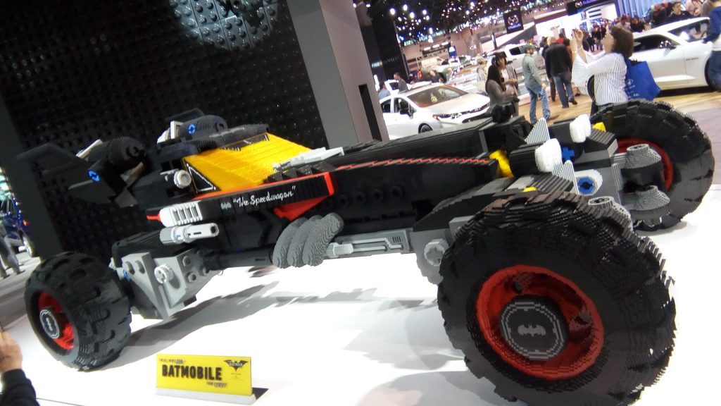 lego-batmobile