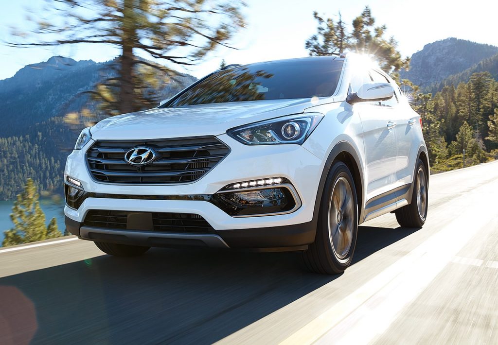 2017-hyundai-santa-fe-sport-min