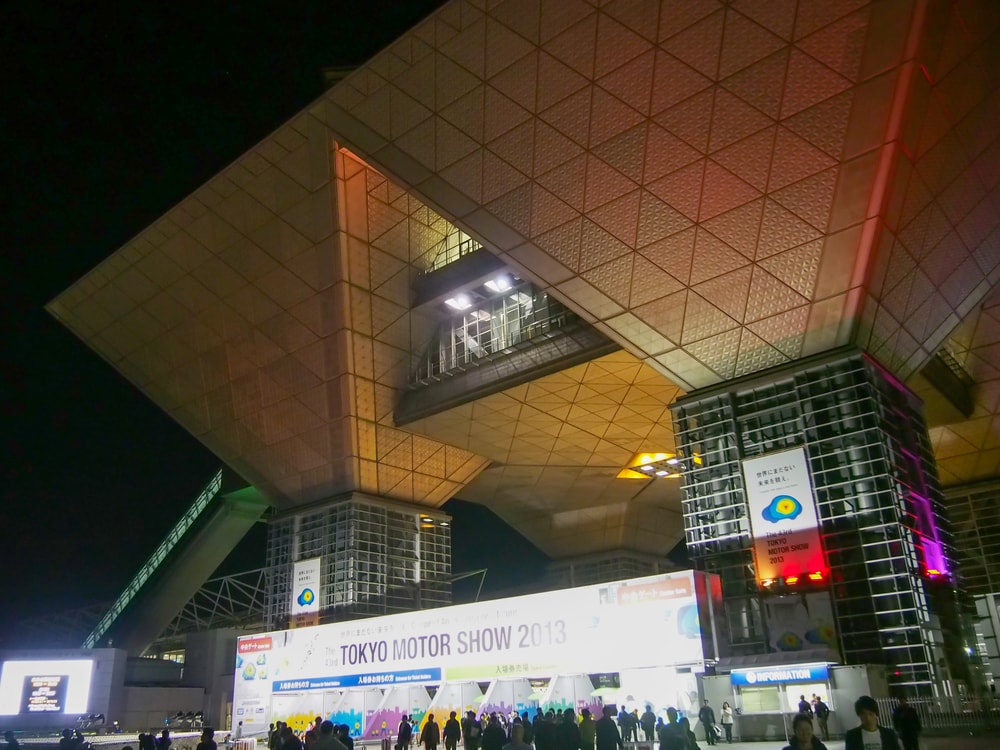 tokyo-motor-show-entrance-min