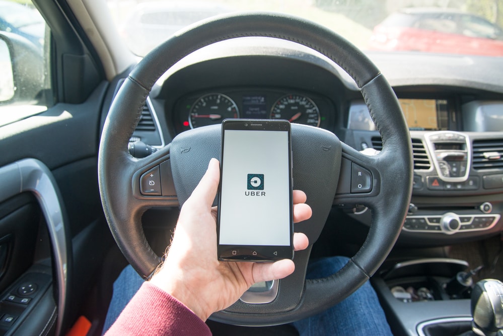 uber-smartphone-car-app-min