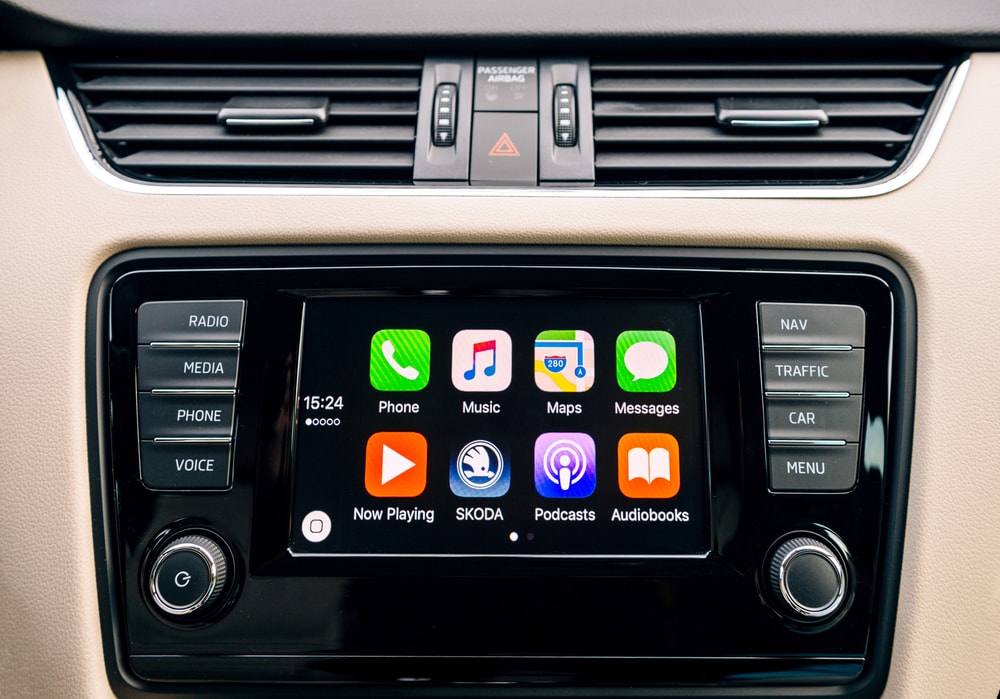 apple carplay hud