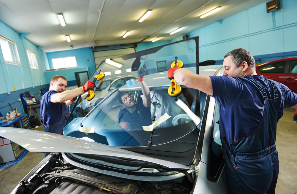 auto workers windshield