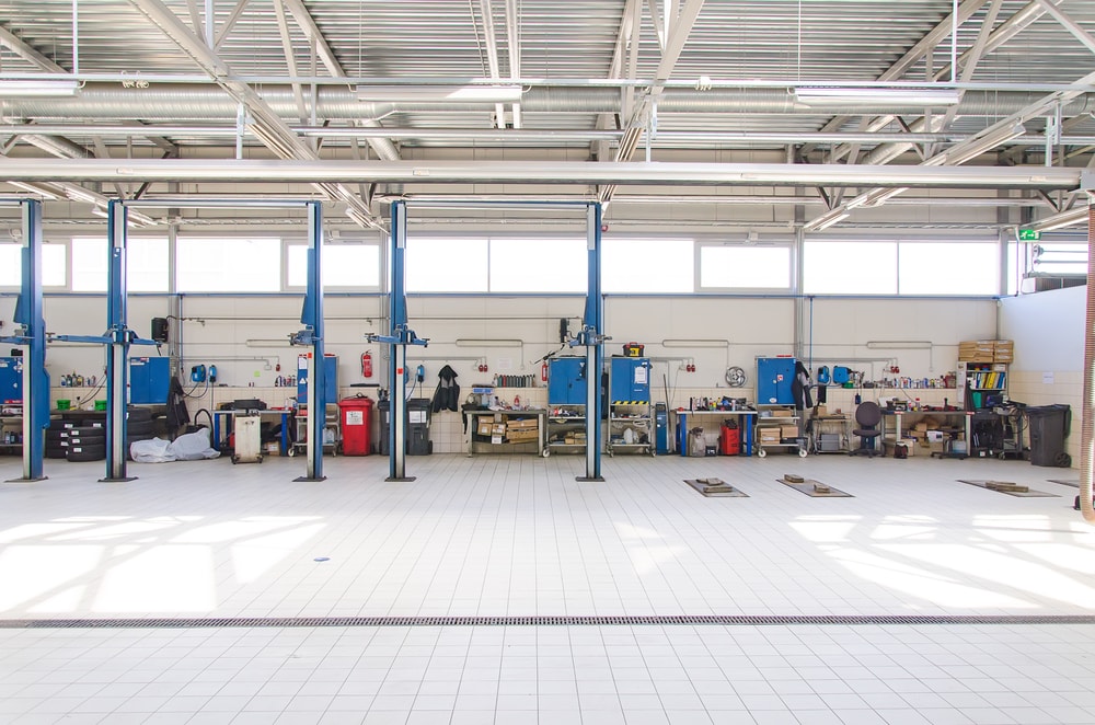 empty auto service center