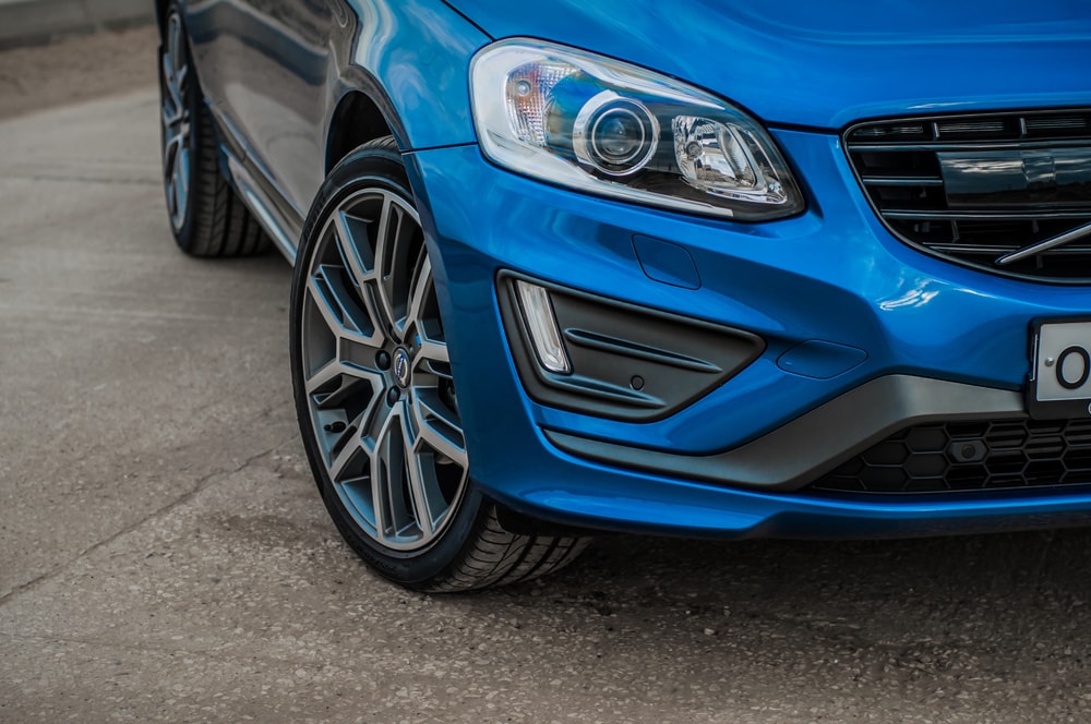 volvo x60 polestar front side