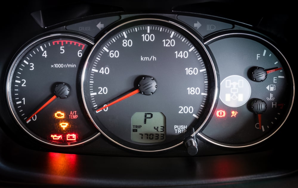 luces de advertencia del tablero del coche