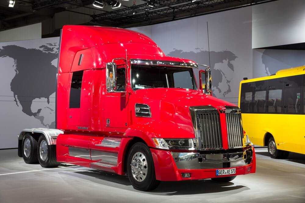 optimus-prime-western-star-5700-min