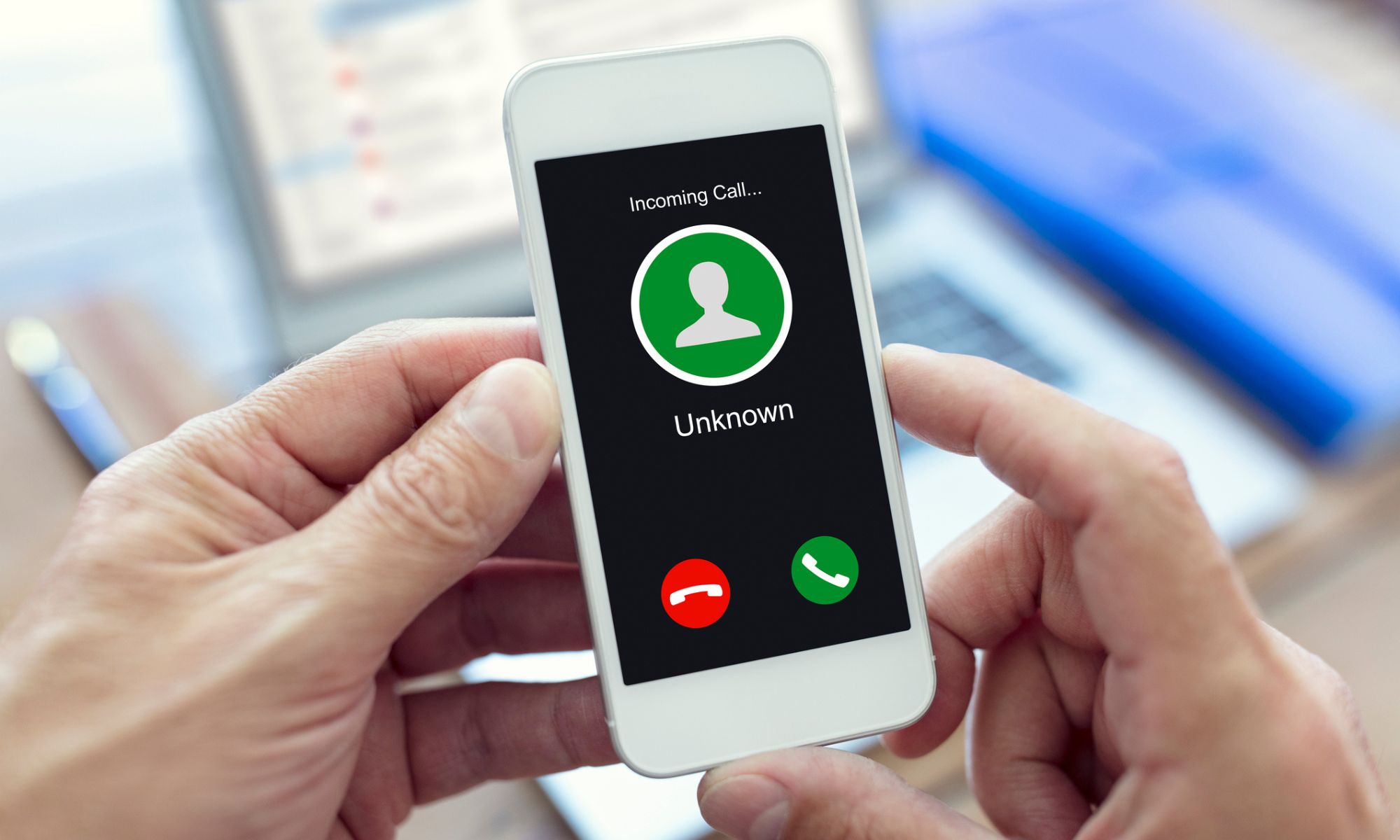 Incoming call with unknown unsolicited number or caller ID on mobile phone