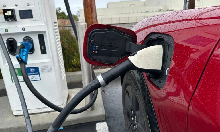 Electric vehicle charging station and a gas pump comparison